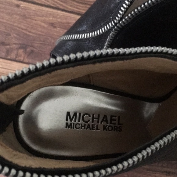 NWOT Michael Kors Stiletto Ankle Boots - Picture 7 of 7